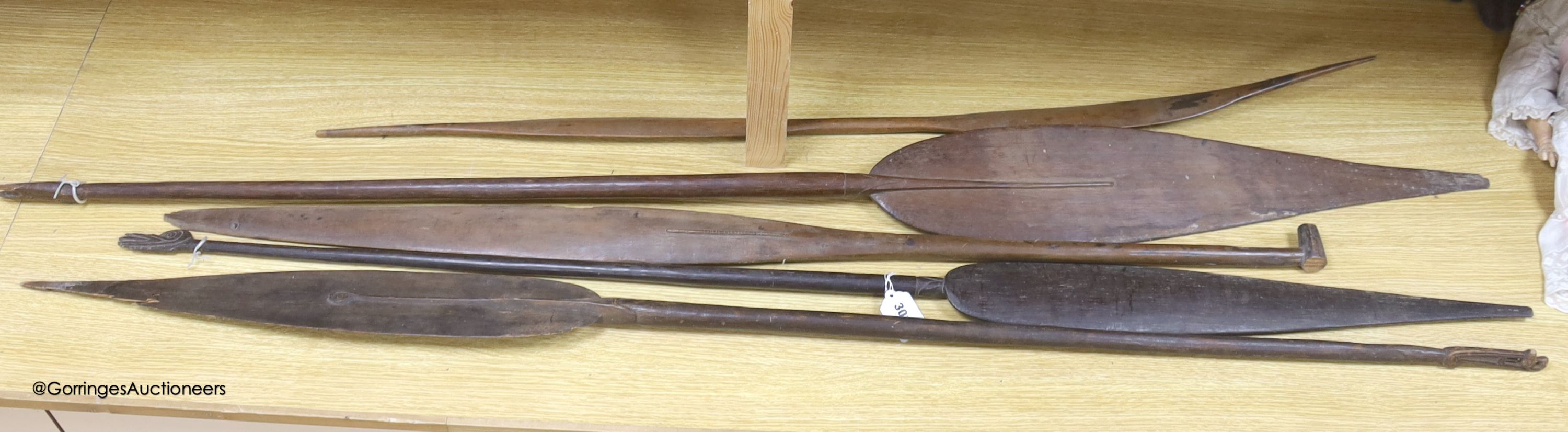 5 assorted paddle spears